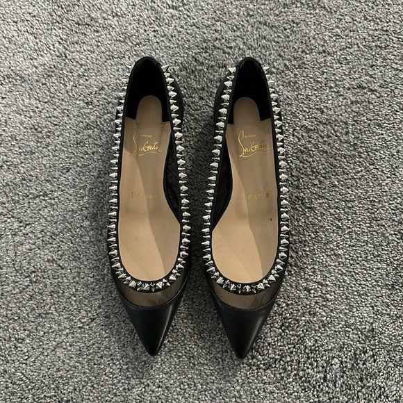 They have been worn twice - Picture 1 of 3